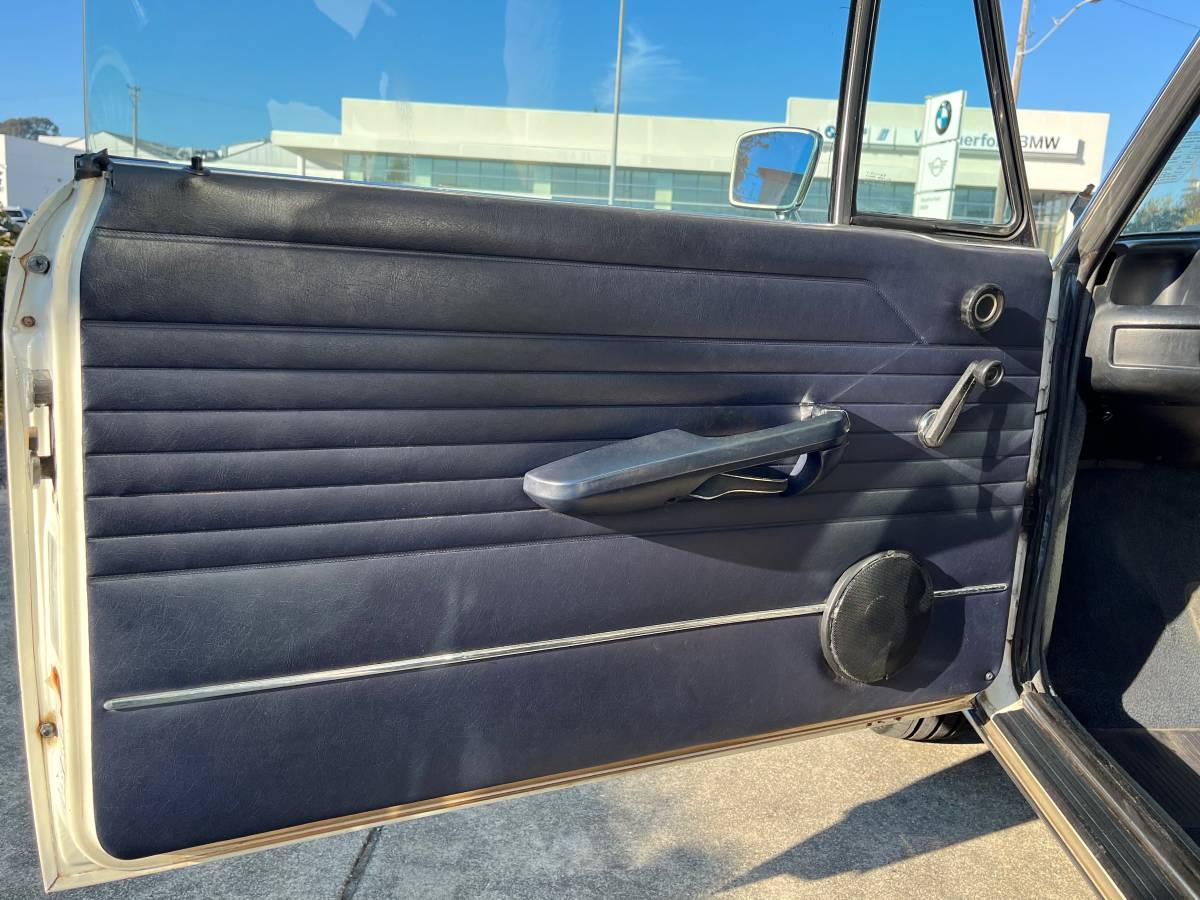 Bmw-2002-1974-white-19