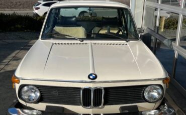 Bmw-2002-1974-white-2