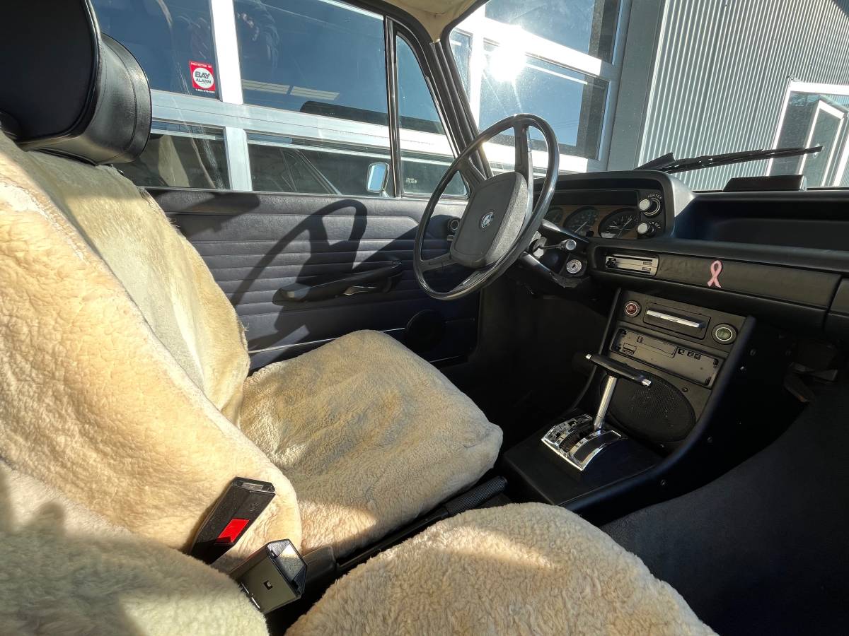 Bmw-2002-1974-white-20