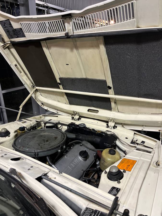 Bmw-2002-1974-white-22