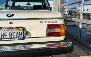 Bmw-2002-1974-white-8