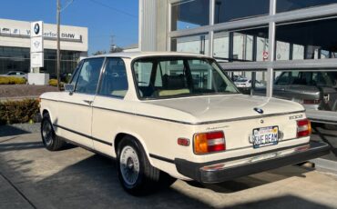 Bmw-2002-1974-white-9
