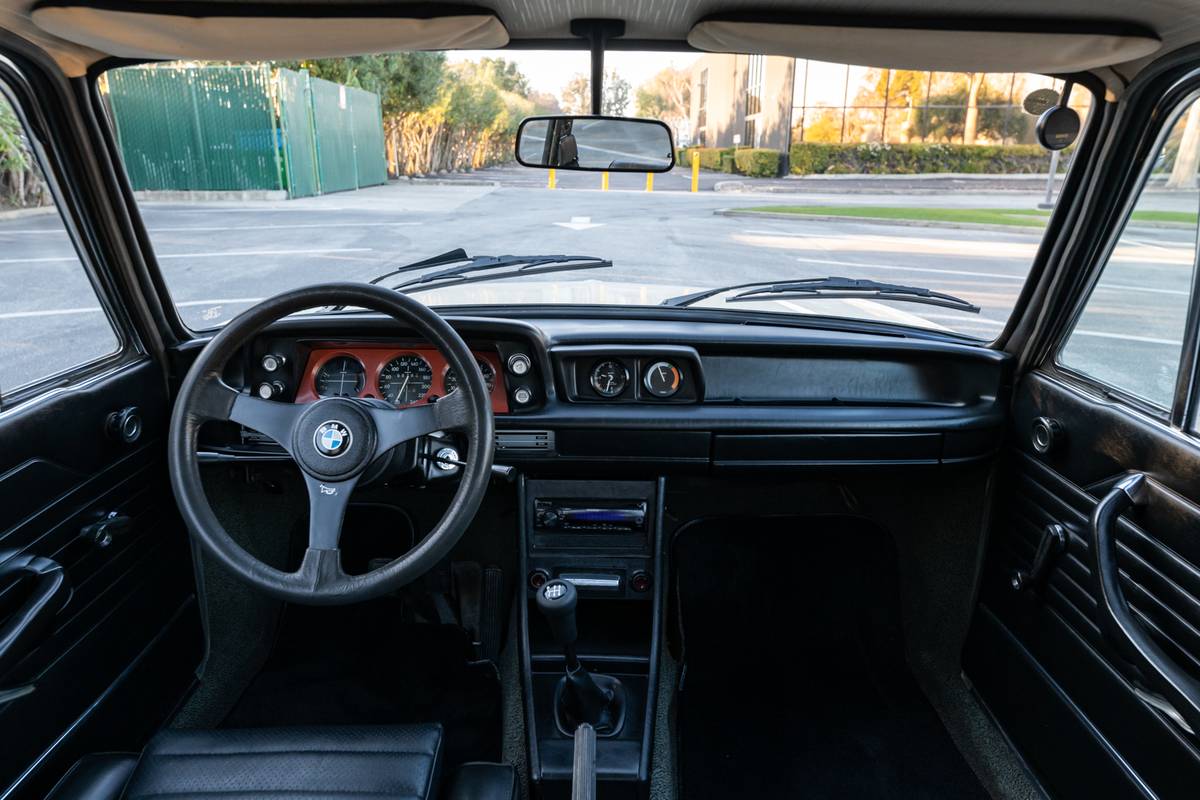 Bmw-2002-turbo-1974-18