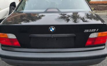 Bmw-318i-1992-black-1