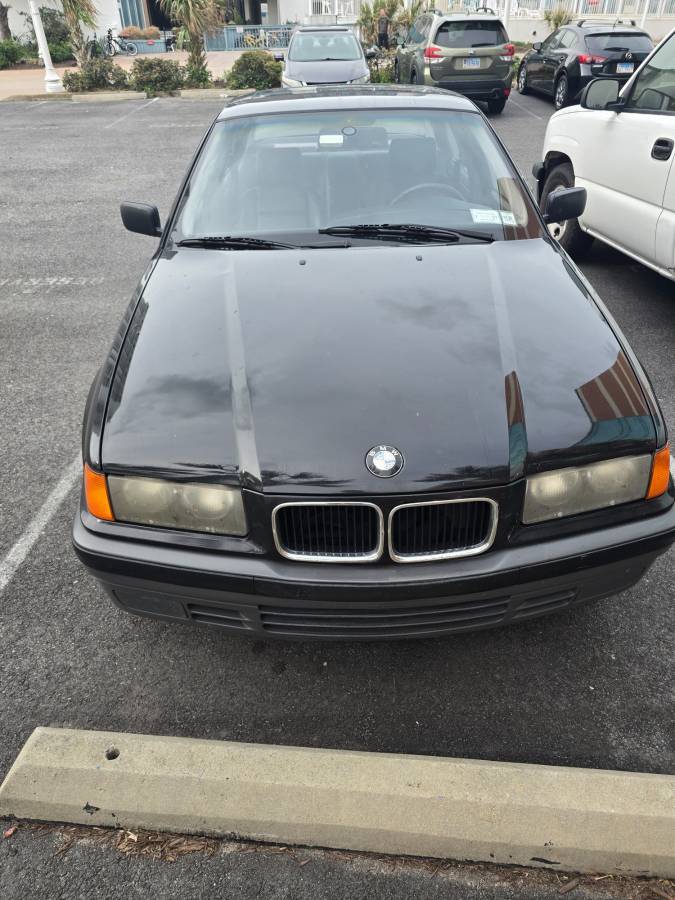 Bmw-318i-1992-black