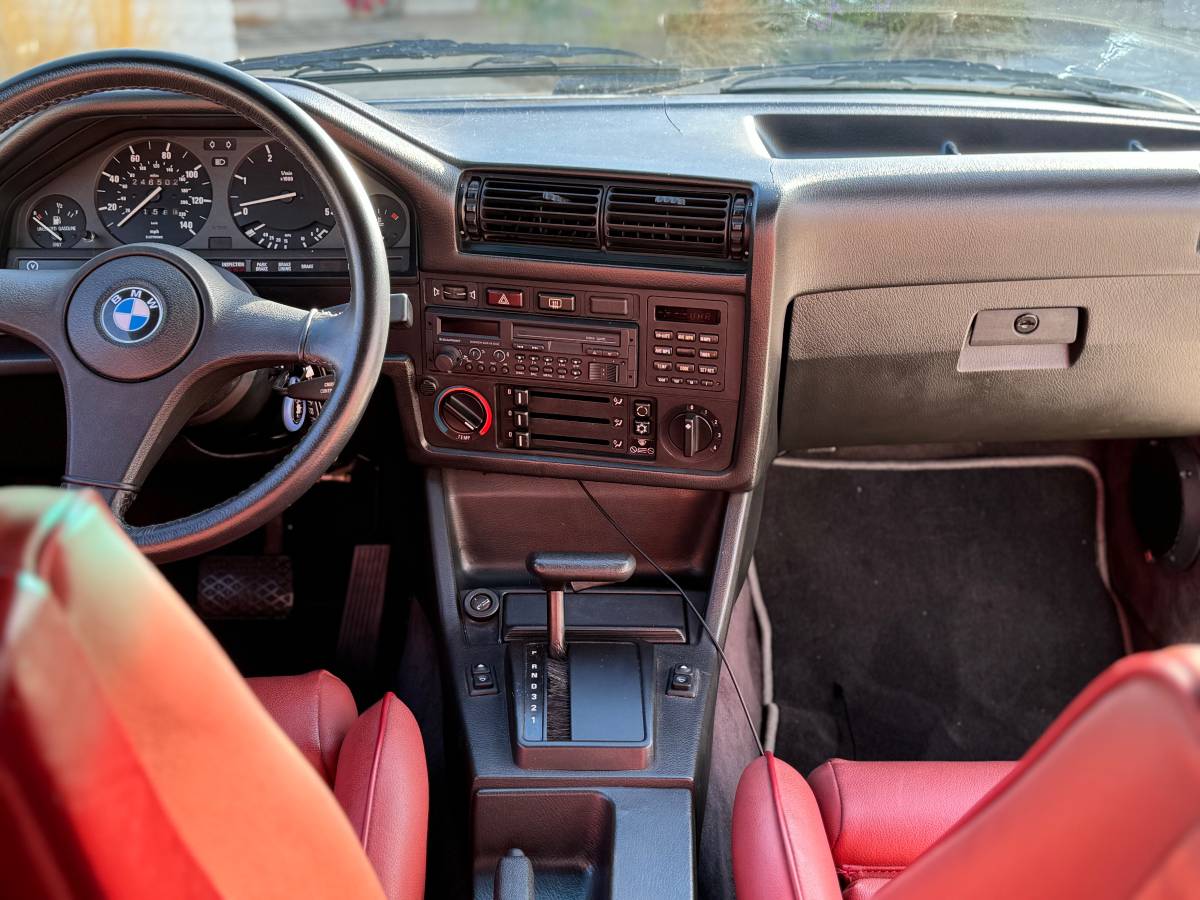 Bmw-325e-1984-grey-9