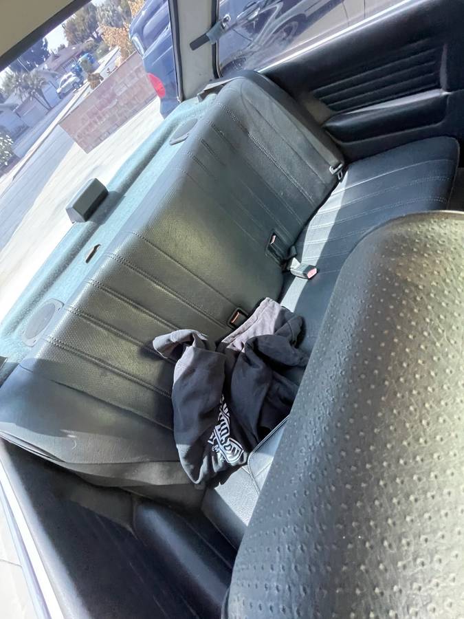 Bmw-325e-1987-white-6