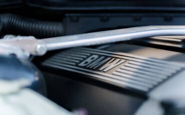 Bmw-325i-1994-black-12