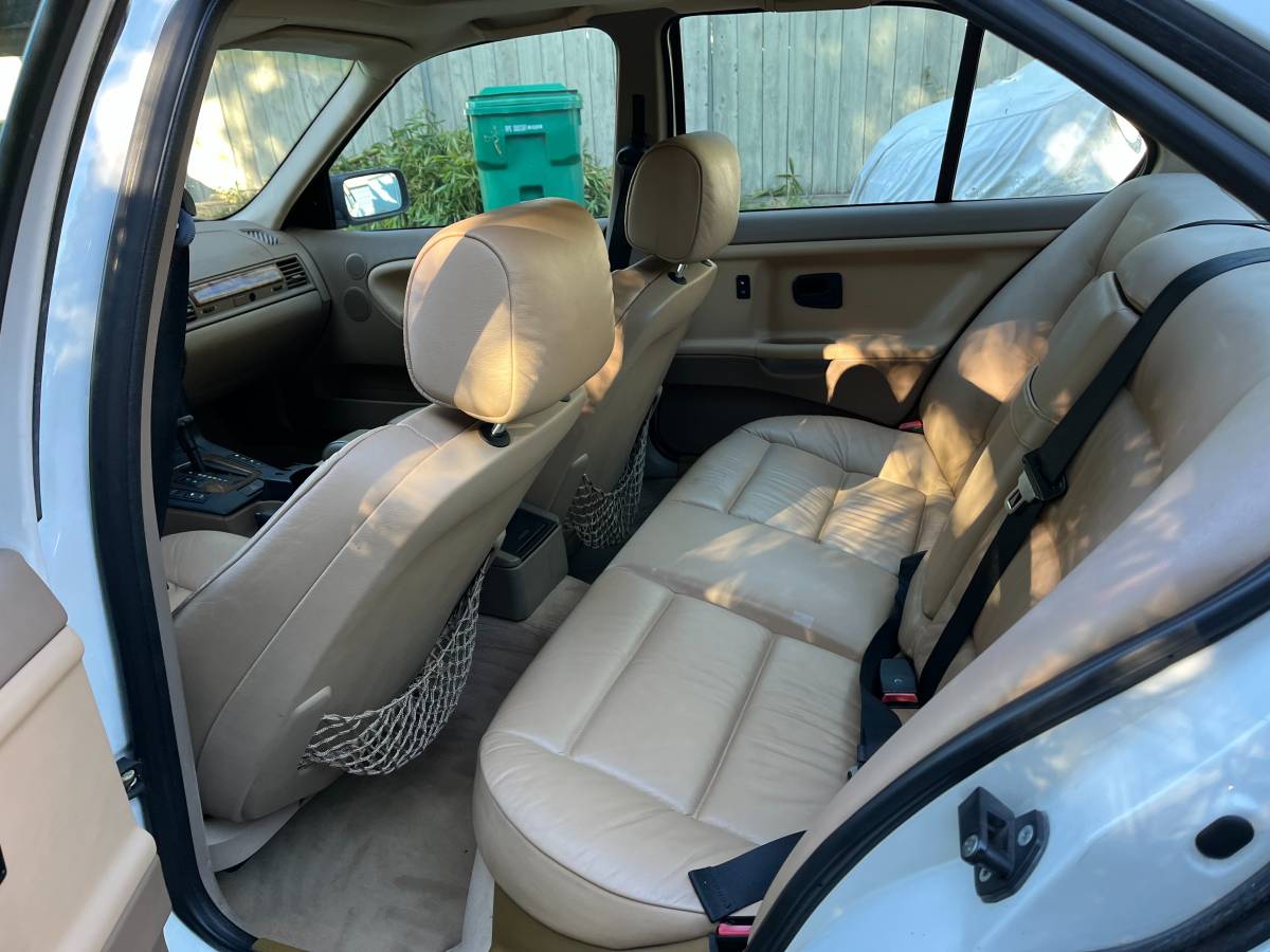 Bmw-325i-1995-white-10