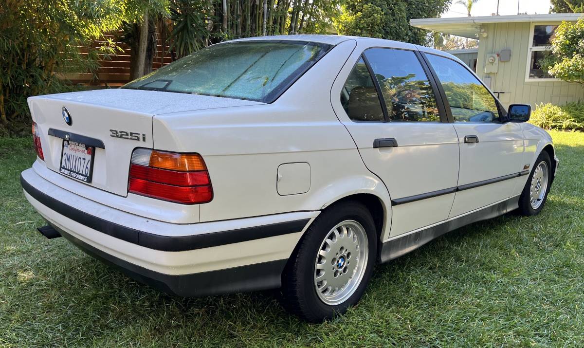 Bmw-325i-1995-white-13