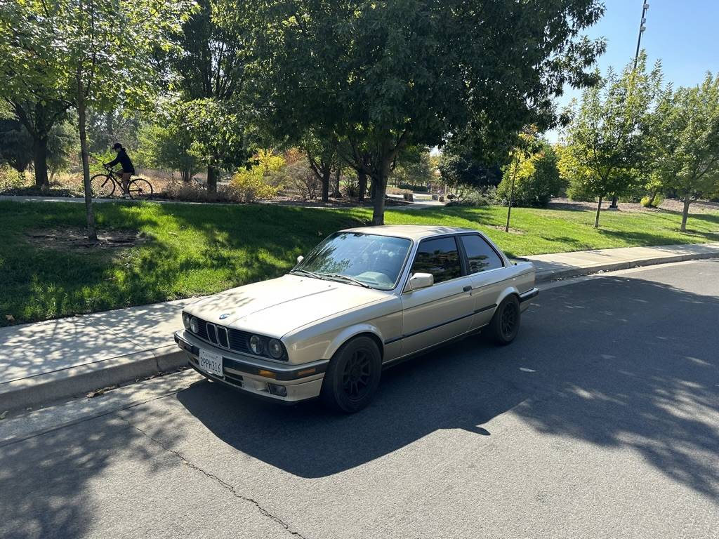 Bmw-325is-1989-6