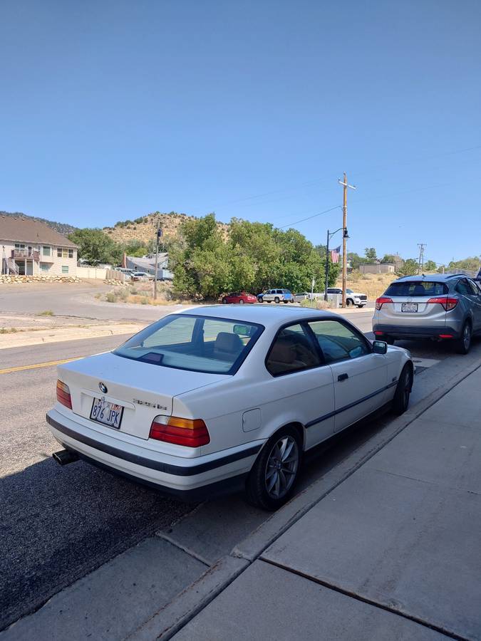 Bmw-325is-1994-white-3