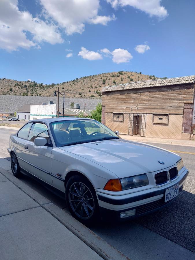Bmw-325is-1994-white-4
