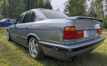Bmw-5-series-1990-blue-2
