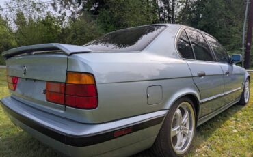 Bmw-5-series-1990-blue-5