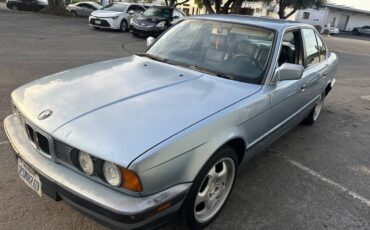 Bmw-525i-1990-blue-1