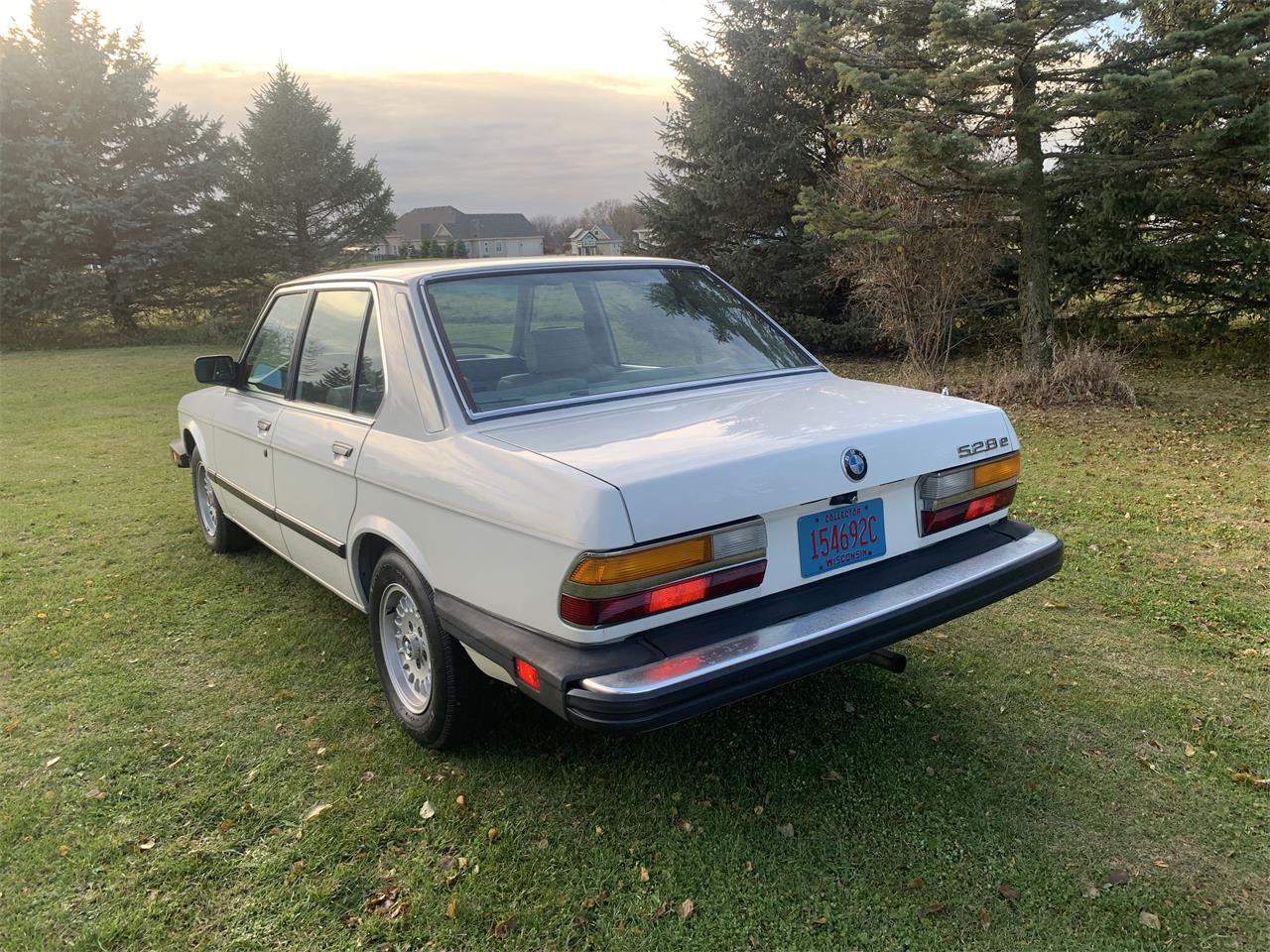 Bmw-528e-1985-White-Tanbeige-13