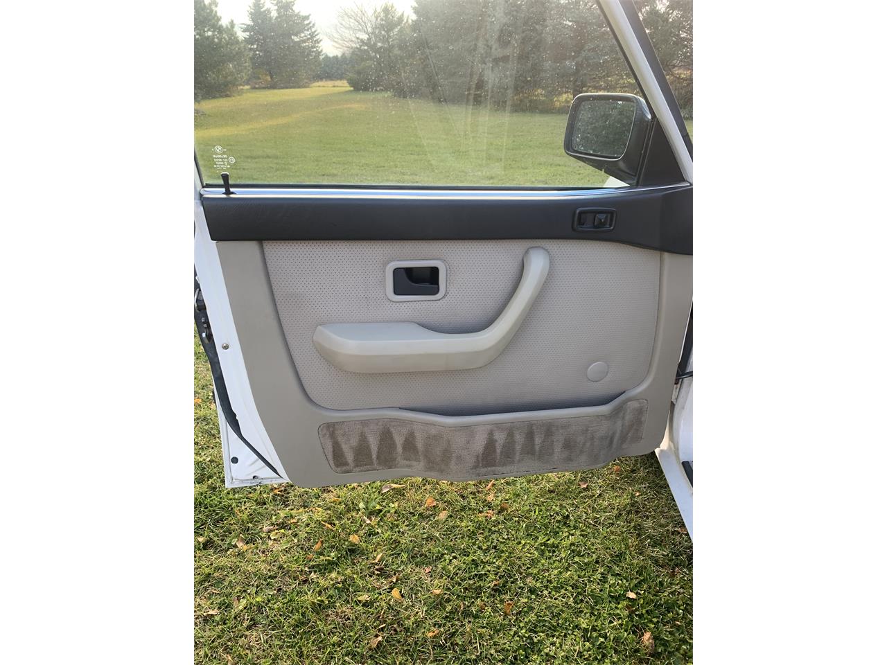 Bmw-528e-1985-White-Tanbeige-28