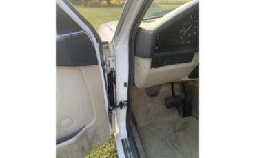 Bmw-528e-1985-White-Tanbeige-30