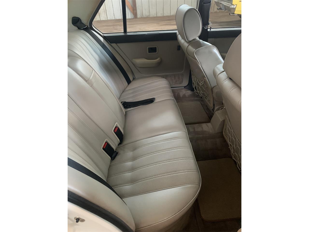 Bmw-528e-1985-White-Tanbeige-34