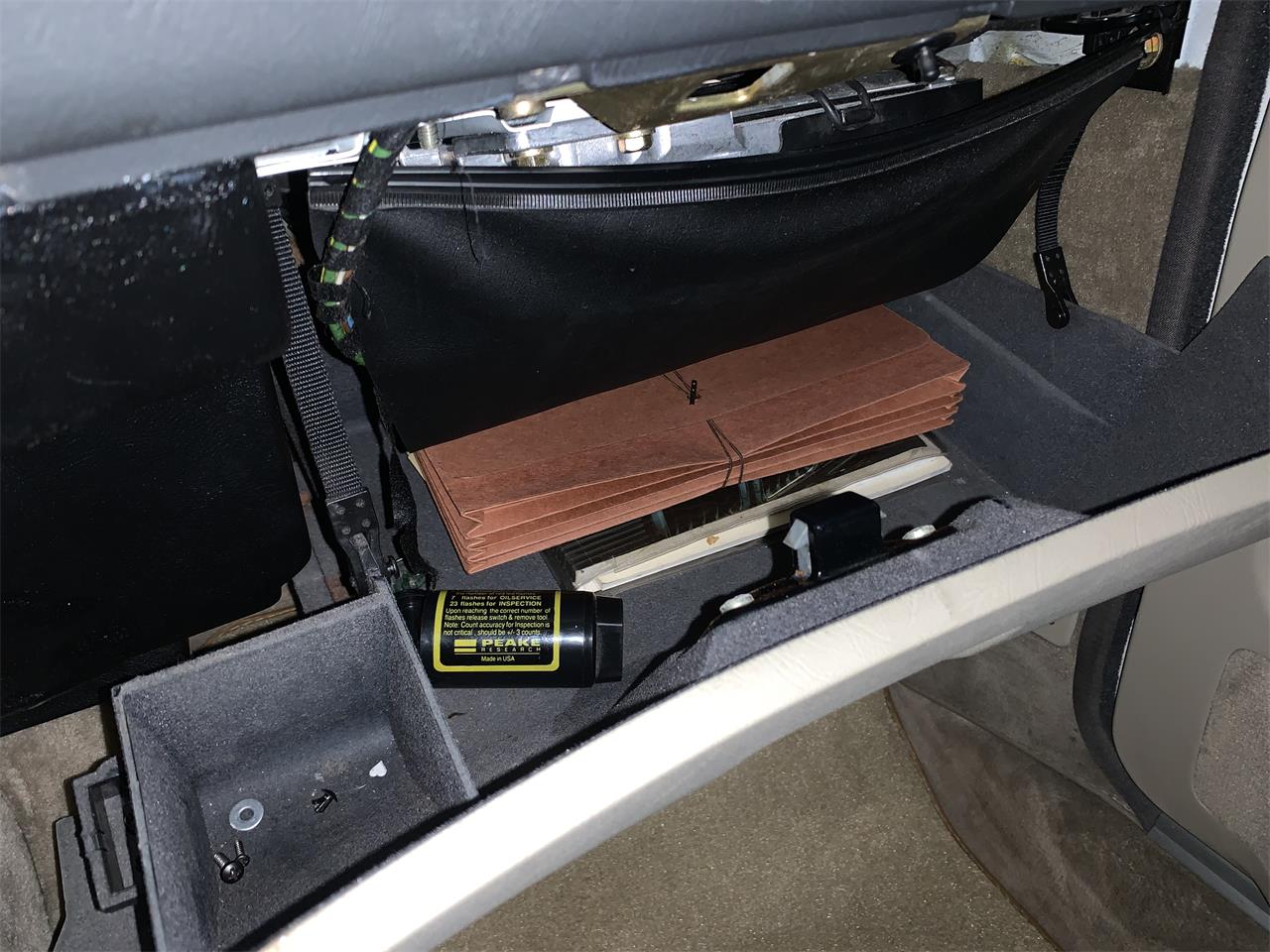 Bmw-528e-1985-White-Tanbeige-39