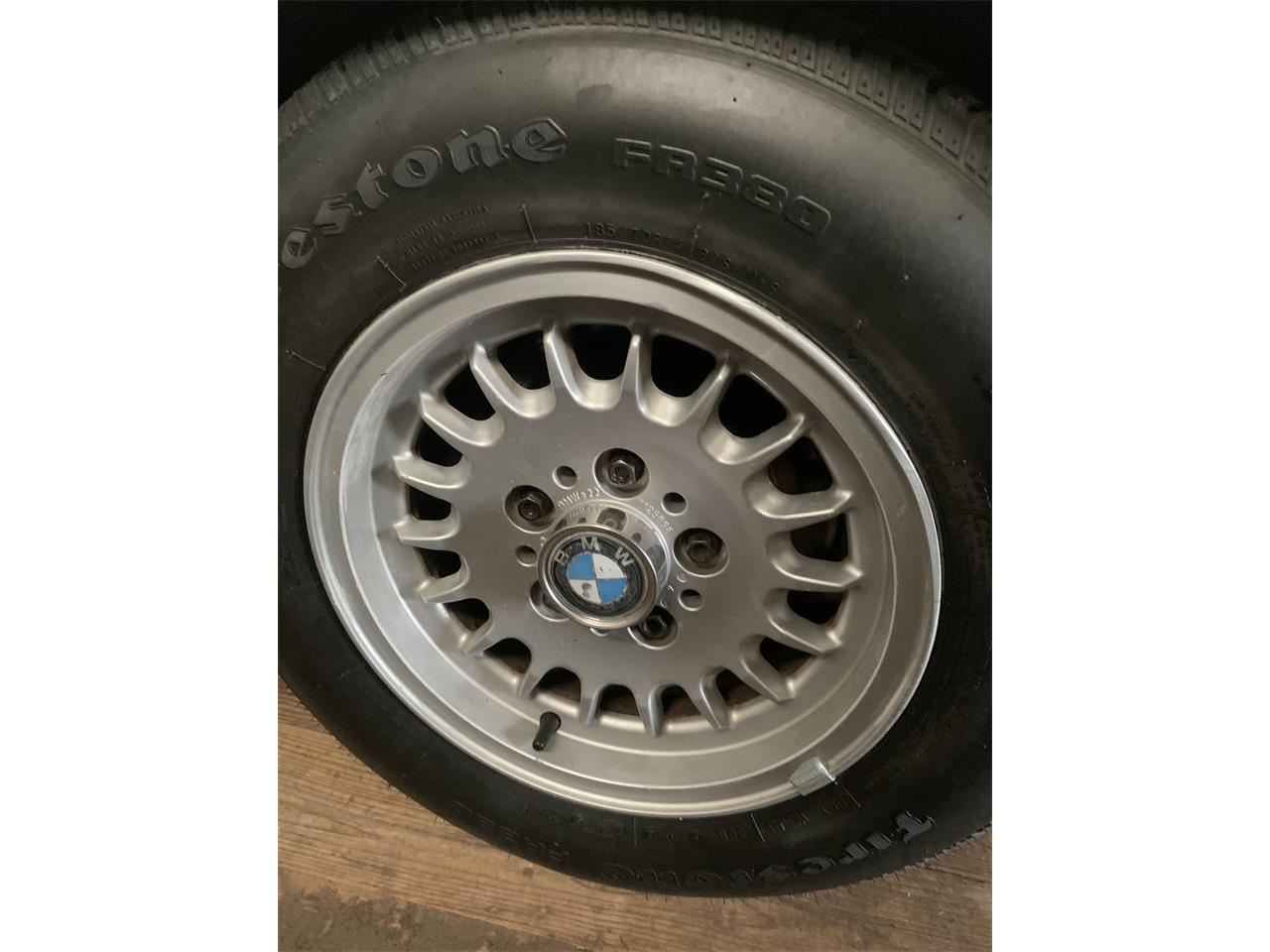 Bmw-528e-1985-White-Tanbeige-41