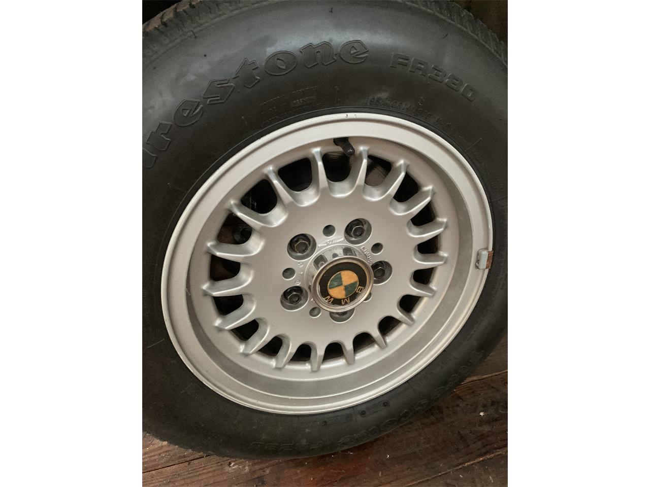 Bmw-528e-1985-White-Tanbeige-42