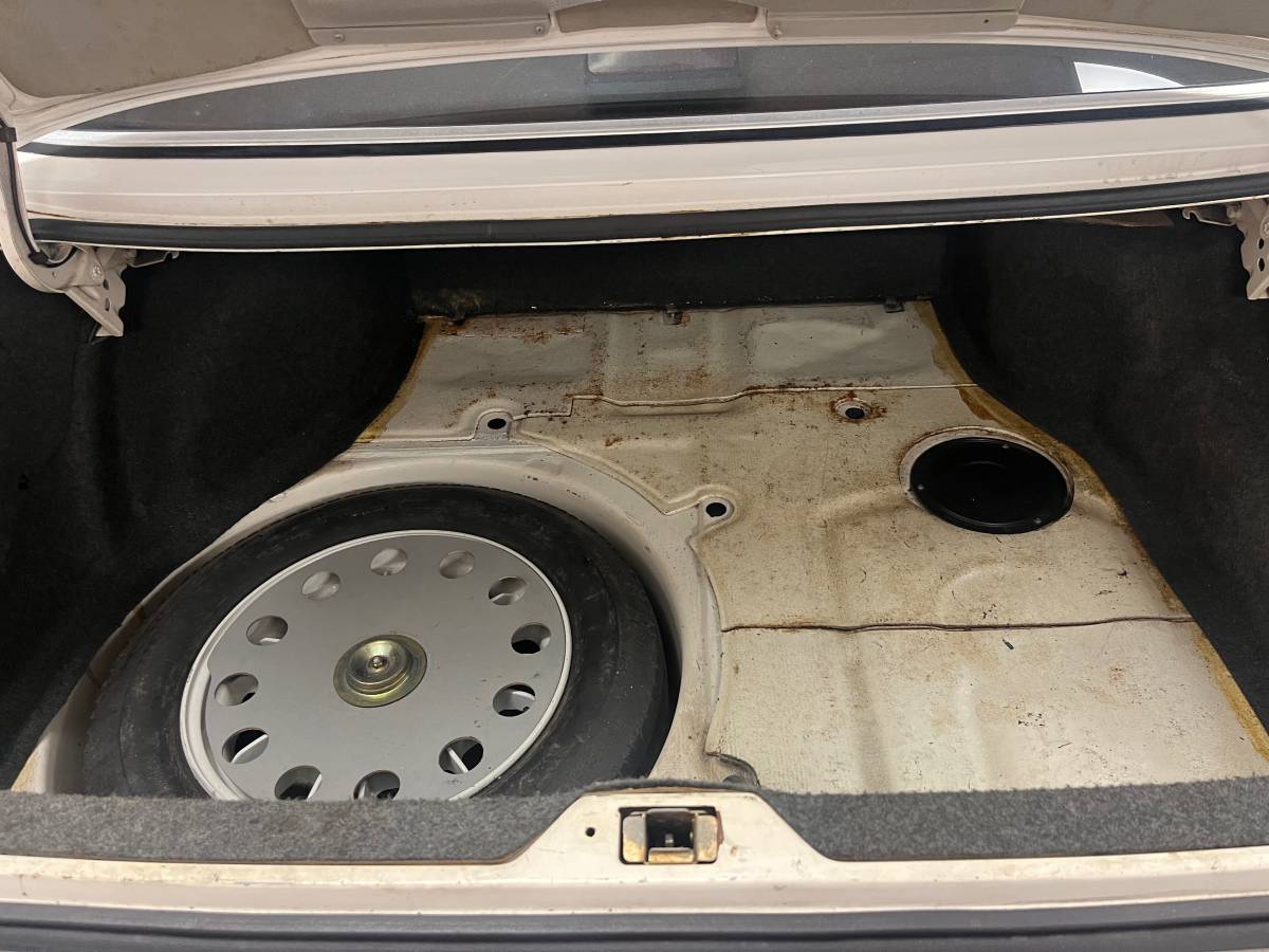 Bmw-635-csi-1986-white-11