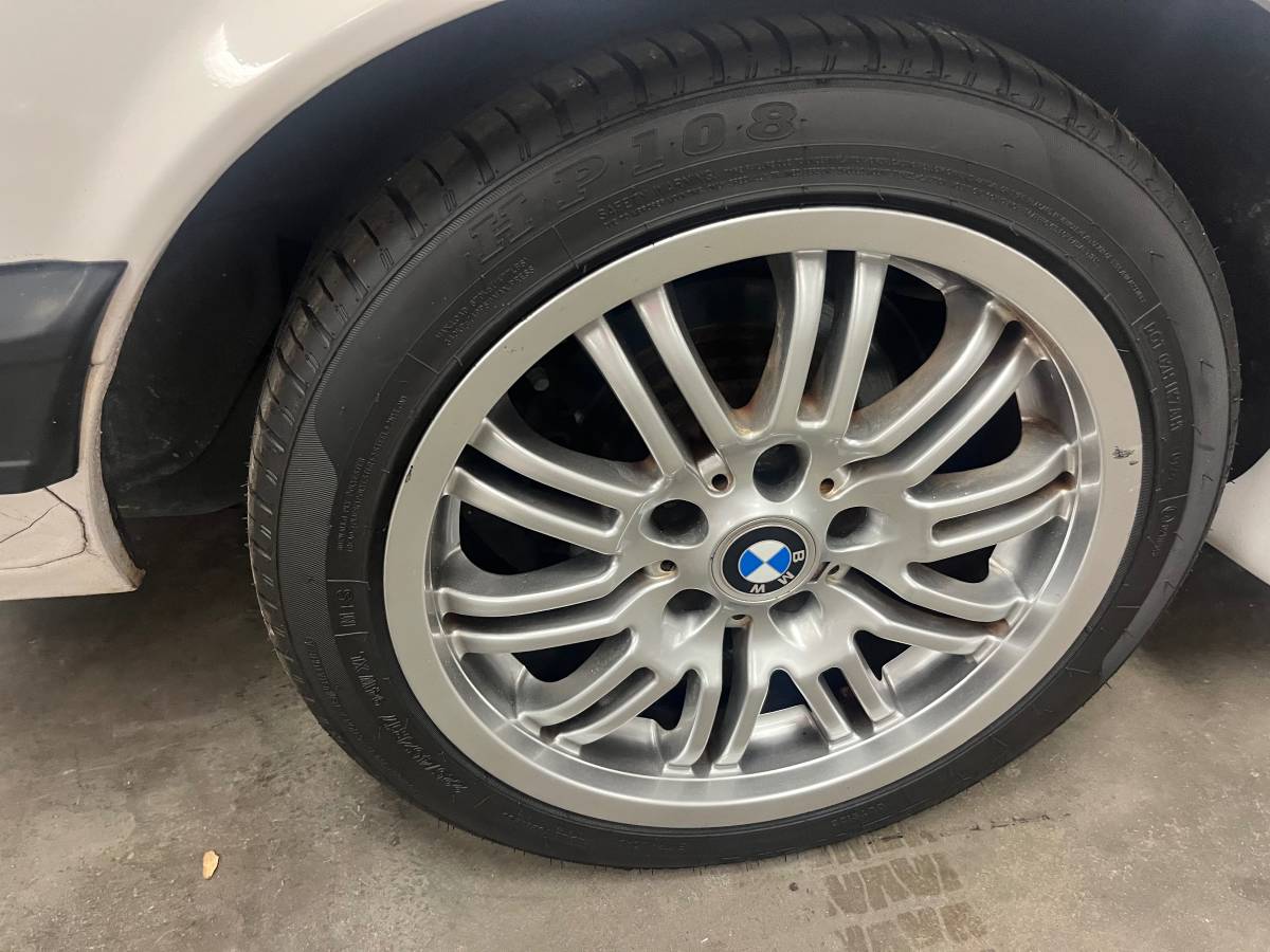 Bmw-635-csi-1986-white-16