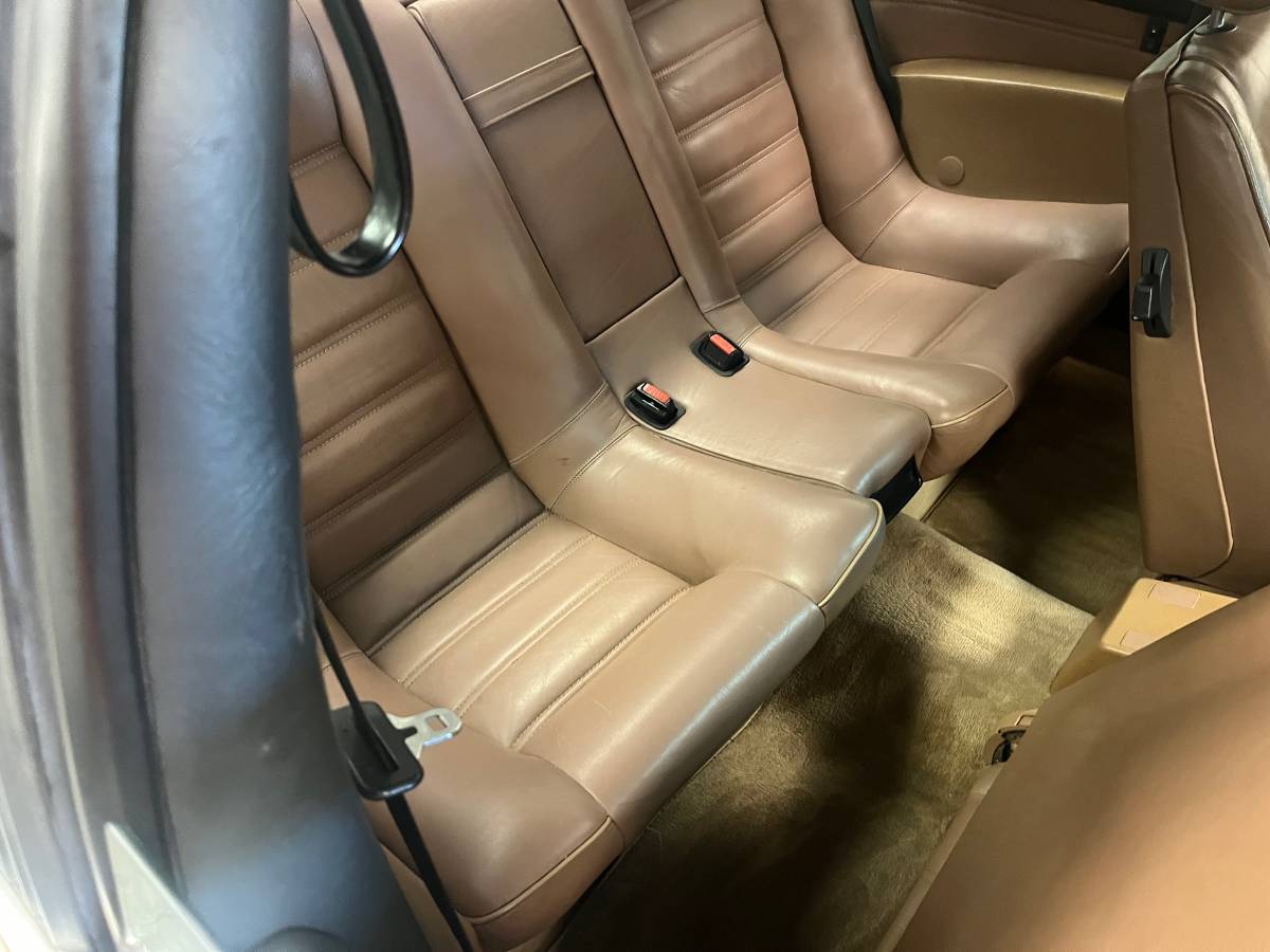 Bmw-635-csi-1986-white-5