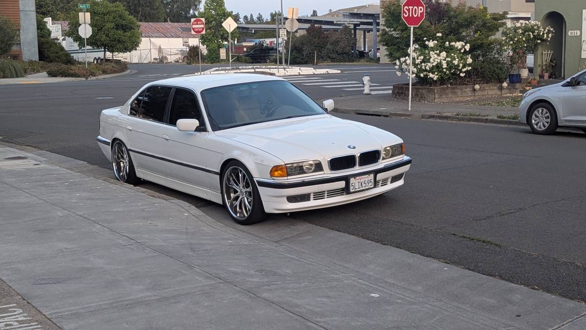 Bmw-740il-1995-white-1