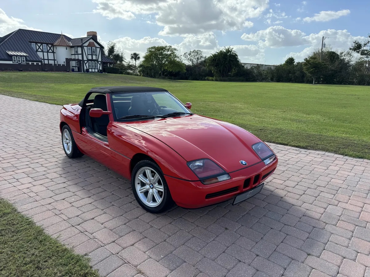 Bmw-Z1-1990-Top-Red-Gray-Nubuck-With-Camouflage-Leather-1