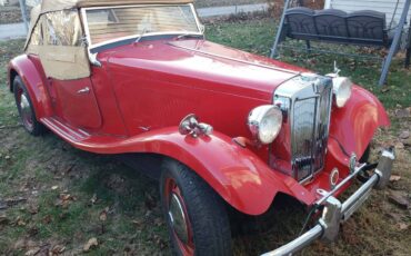 British-coach-works-ltd.-1983-red