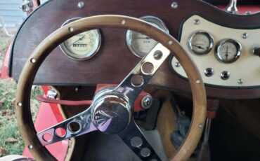 British-coach-works-ltd.-1983-red-8