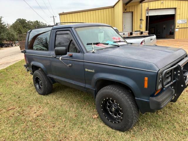 Bronco-11-1988-blue-1