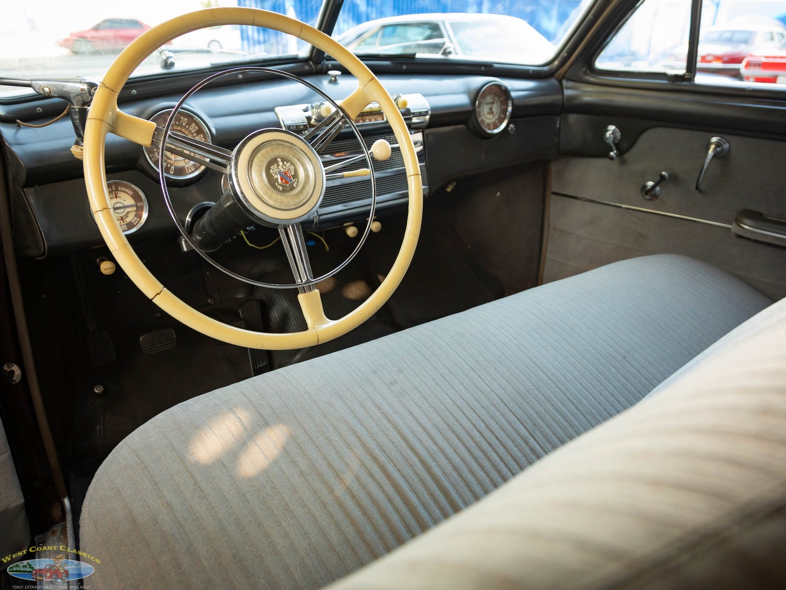 Buick-248-CID-8-cyl-Super-4-Door-Sedan-1947-4-Door-Sedan-32