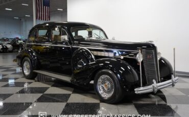 Buick-Century-1937-Sedan-16