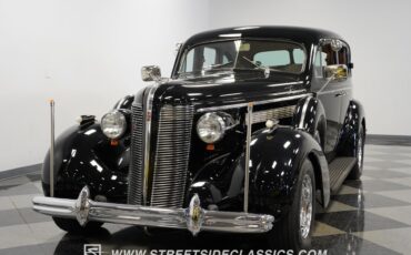 Buick-Century-1937-Sedan-18