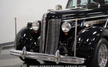 Buick-Century-1937-Sedan-19