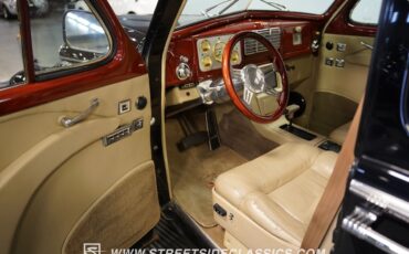 Buick-Century-1937-Sedan-4