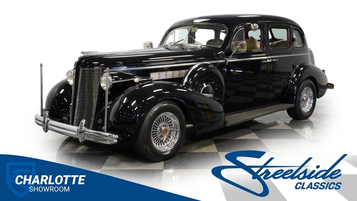 Buick-Century-1937-Sedan