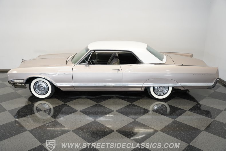 Buick-Electra-1965-Champagne-Gray-13