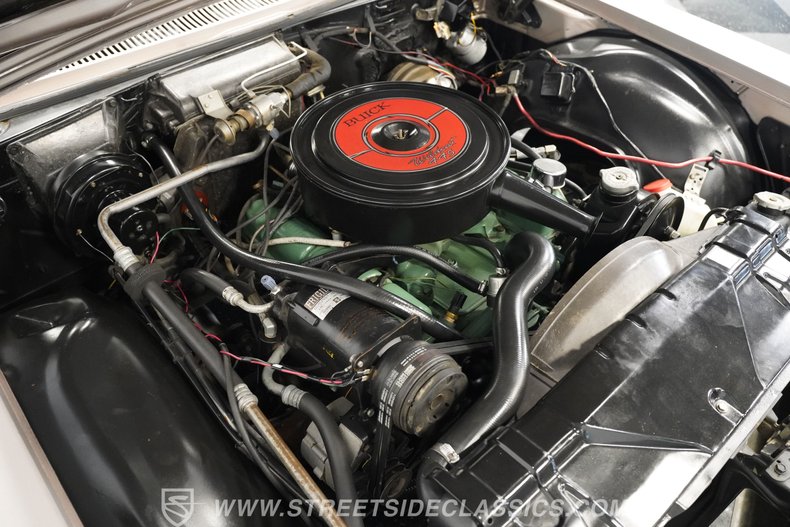 Buick-Electra-1965-Champagne-Gray-34