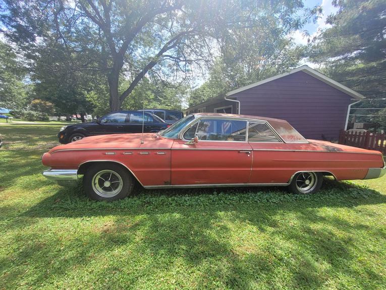Buick-Electra-225-1962-red-gray-1