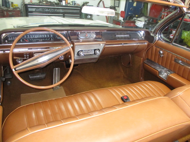 Buick-Electra-225-1962-white-brown-12