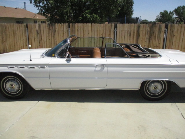 Buick-Electra-225-1962-white-brown-5