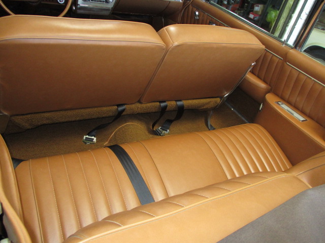 Buick-Electra-225-1962-white-brown-7