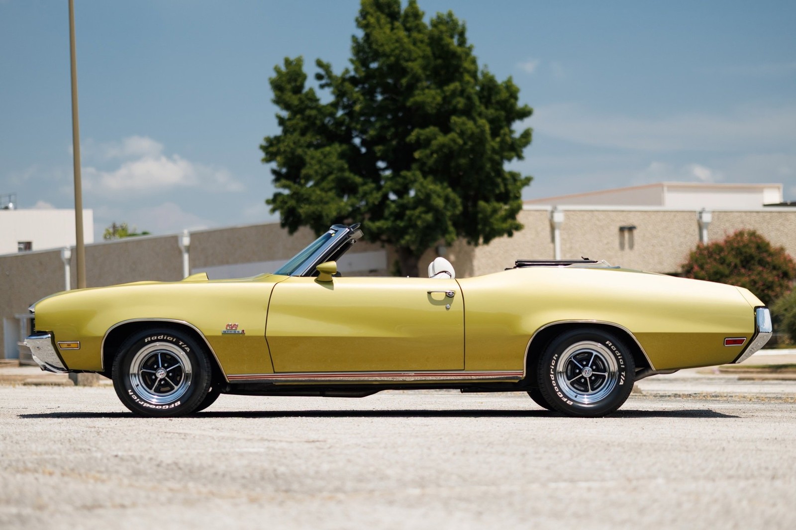 Buick-GS-Convertible-1971-Convertible-16
