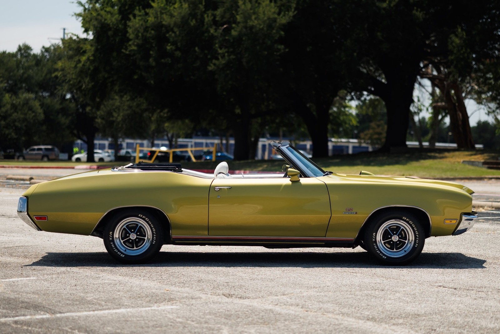 Buick-GS-Convertible-1971-Convertible-28