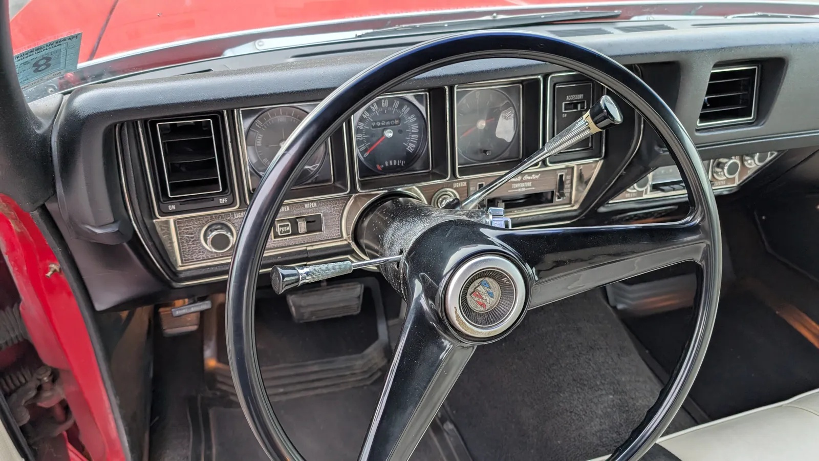 Buick-Gran-sport-1971-Fire-Red-Pearl-White-9